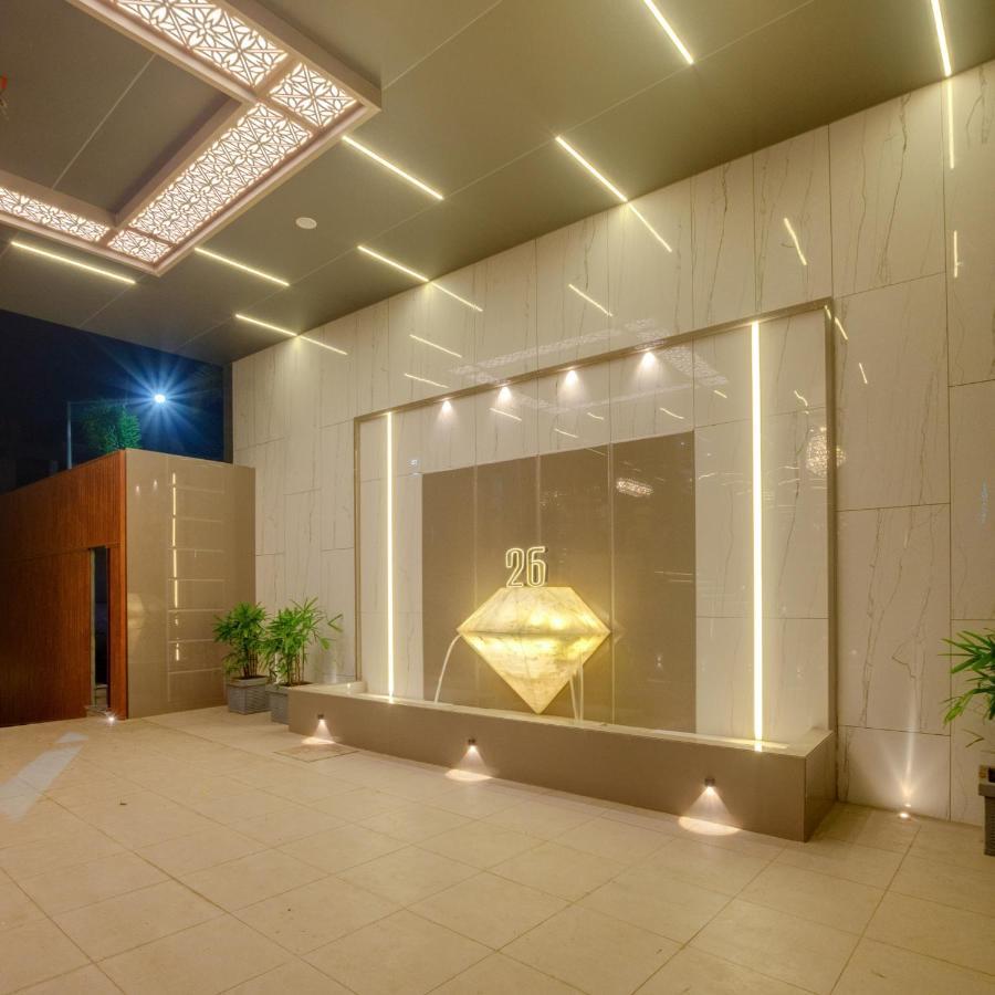 Hotel Diamond 26 Surat Exterior foto